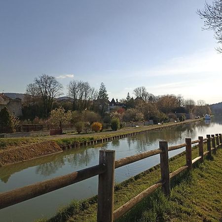 Gite Le 16, Sous Les Tremieres Fleurey-sur-Ouche Exteriör bild